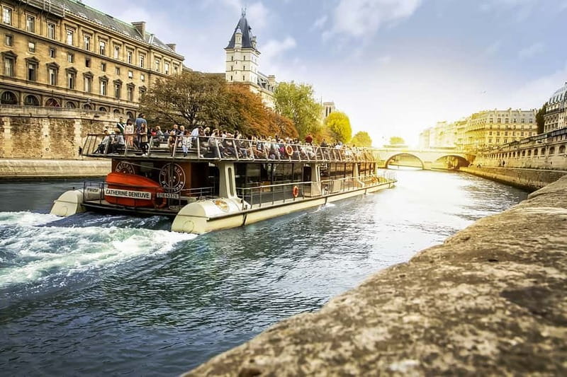 Paris: Seine Cruise & Crepe Tasting near the Eiffel Tower - The Boat Ride: Open-Air Eiffel Views and a Weather-Proof Option