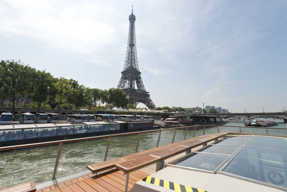 Paris: Seine River Cruise and 3-course Bistro Lunch - Stop-by-stop: from Invalides to the Grand Palais