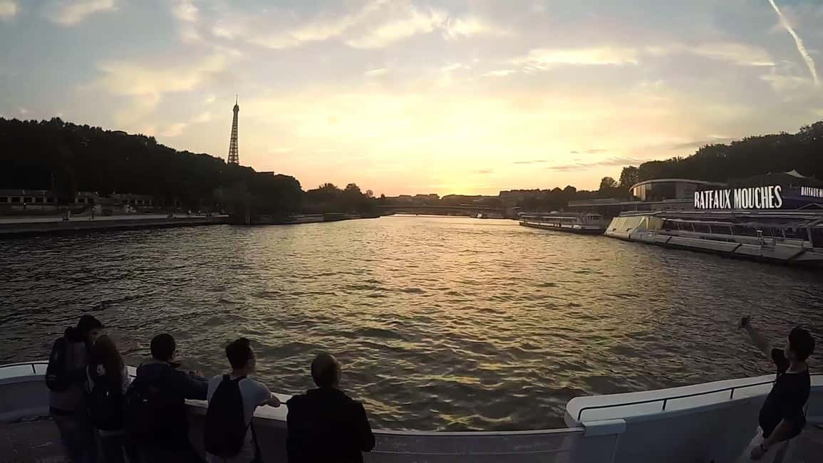 Paris: Seine River Sightseeing Cruise by Bateaux Mouches - Your 70+ Minutes on the Seine: Stop by Stop