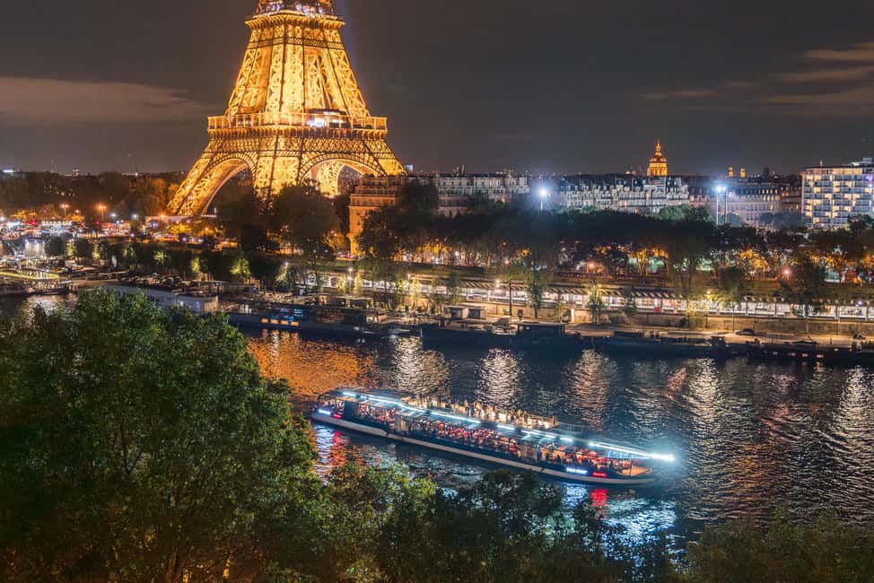 Paris: Seine River Sightseeing Cruise by Bateaux Mouches - Timing: Morning vs Dusk vs Night for Better Photos