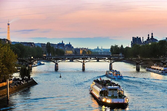 Paris: Seine River Sightseeing Sunset Cruise with Champagne - The Eiffel Tower Moment: Timing Is Everything