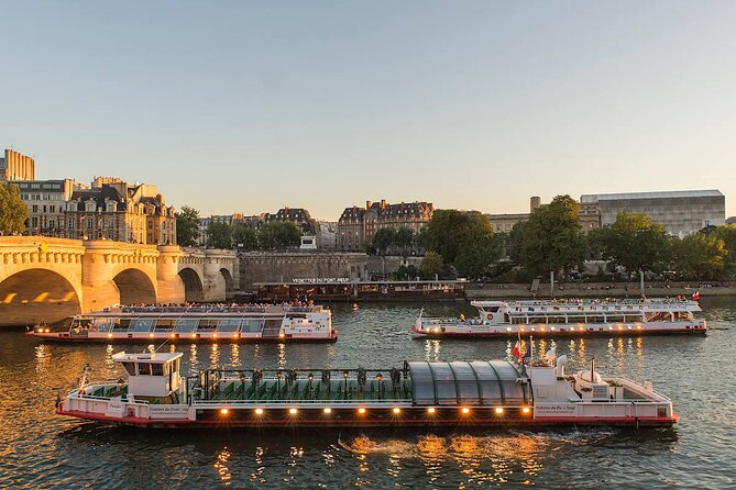 Paris: Seine River Sightseeing Sunset Cruise with Champagne - Top Deck Comfort: Blankets, Music, and Why You’ll Feel the Chill
