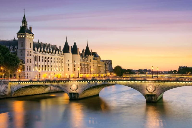 Paris Shore Excursion from Le Havre Cruise port - The Eiffel Tower With Little Time to Spare