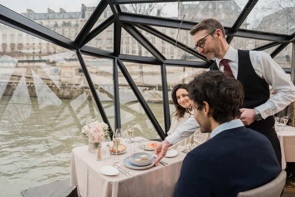 Paris: Sightseeing Cruise on the Seine with 3-Course Lunch - Port de la Conférence: the easiest place to start your Seine cruise