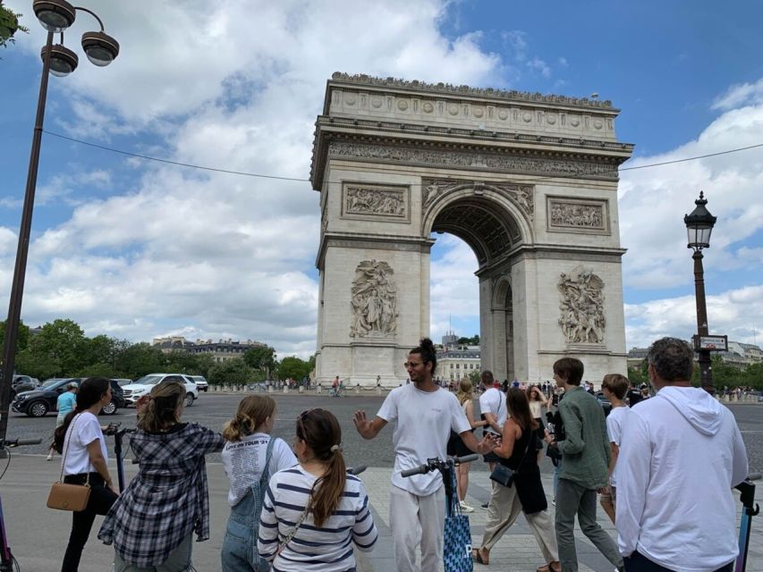 Paris: Small-Group E-Scooter Tour with a Local Guide - Louvre Courtyard and the Pyramid: Classic Paris Meets Modern Angles