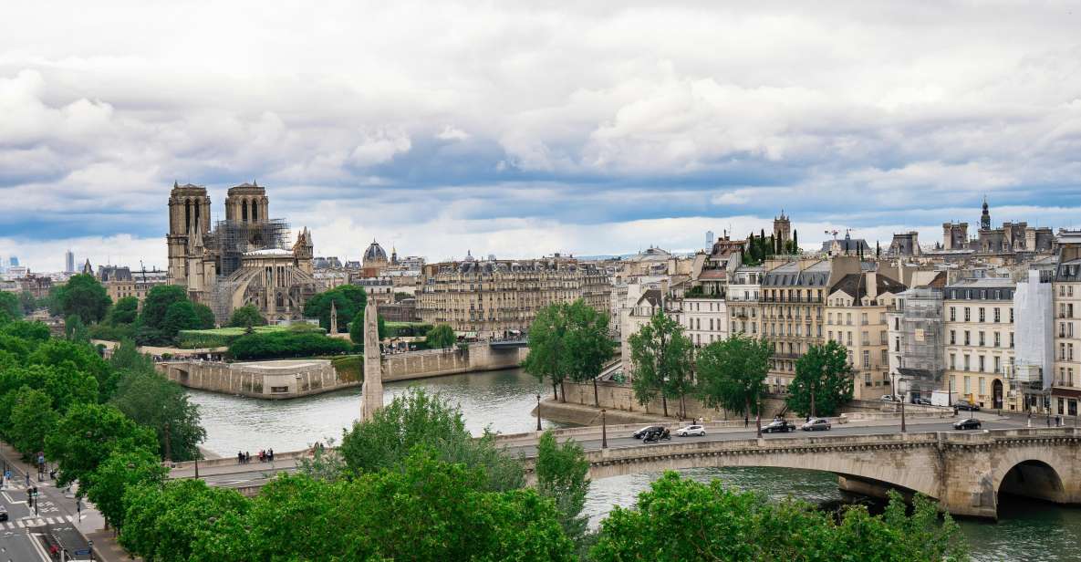 Paris: Ste-Chapelle, Conciergerie, Notre Dame Private Tour - The Conciergerie: from royal palace to prison