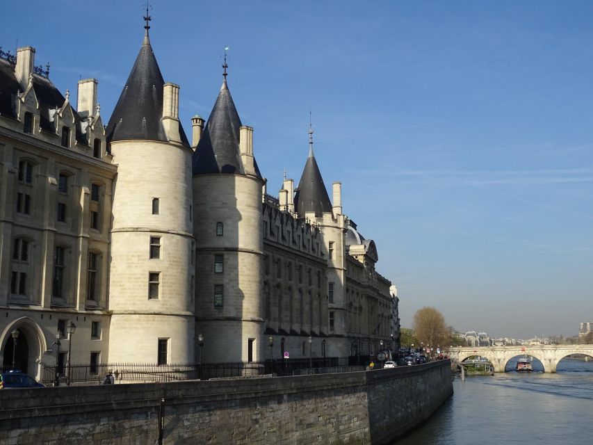 Paris: Ste Chapelle, Conciergerie Private Guided Tour +Entry - The Conciergerie: from royal palace to prison