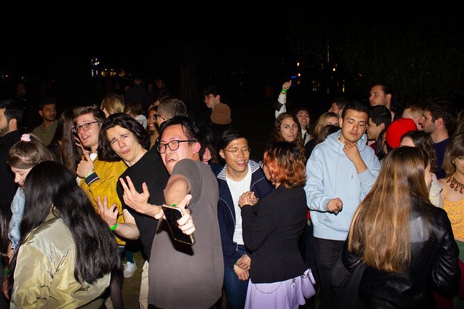 Paris: The Original Pub Crawl + Free Shots + VIP Club Entry - The Club Finish: VIP Entry Without the Guesswork