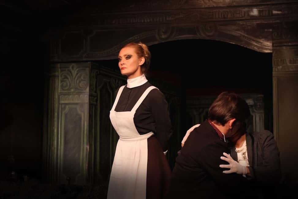 Paris: Theatre Package, The Lesson & The Bald Soprano - The Lesson becomes a battle of changing roles