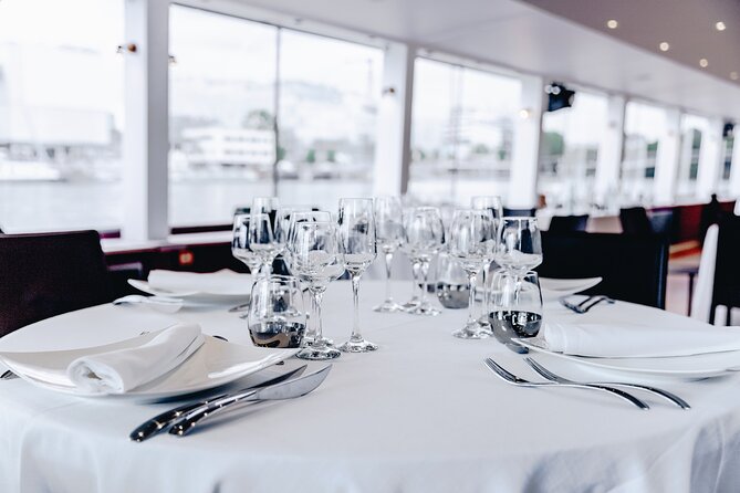 Paris Theo Boat Seine River Italian Trattoria Style Dinner Cruise - Seats, comfort, and weather: the practical reality of a night cruise