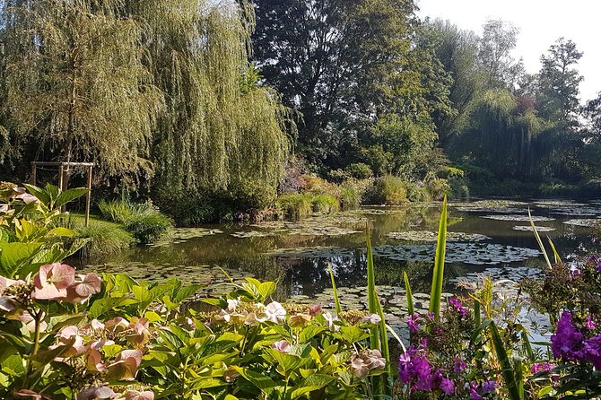 Paris to Giverny private tour Monet gardens house skip-the-line - Inside the house and former studio