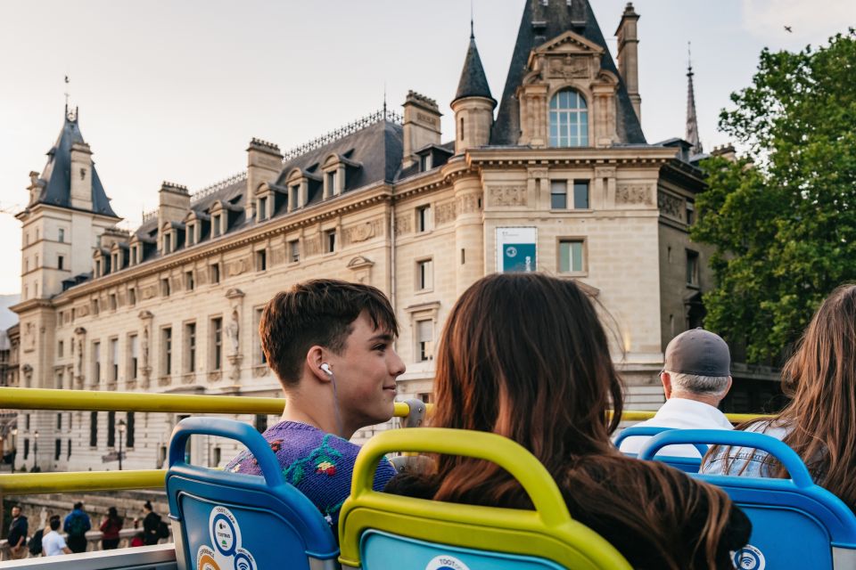 Paris: Tootbus Panoramic by Night Bus Tour with Audioguide - Key things to know before you ride