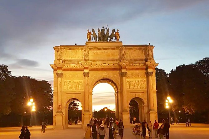 Paris Top Sights Half Day Walking Tour with a Fun Guide - Morning vs afternoon: how to choose the right time