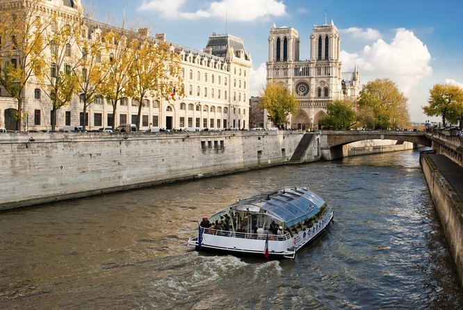 Paris Tour with Lunch at the Eiffel Tower and Seine River Cruise - The Seine cruise: 1 hour on the water with 14-language commentary