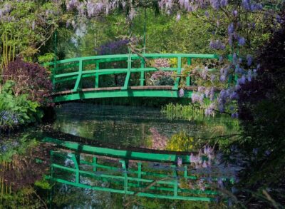 Paris: Transport for visit Giverny Claude Monet 7 peoples - Leaving Paris in a private van