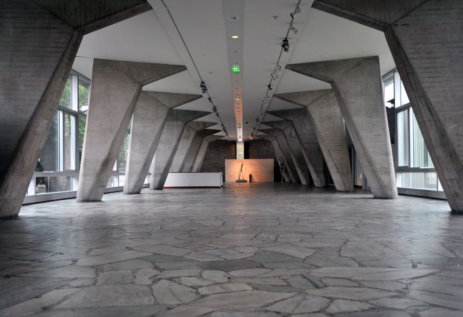 Paris: UNESCO Headquarters Tour - Getting oriented at Place de Fontenoy (and why timing matters)
