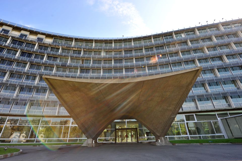Paris: UNESCO Headquarters Tour - Conference rooms and corridors: the building explains UNESCO’s mission