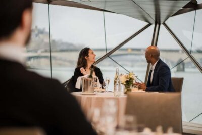 Paris : Valentine's Day Diner Cruise on the Seine river - Île de la Cité and Notre Dame