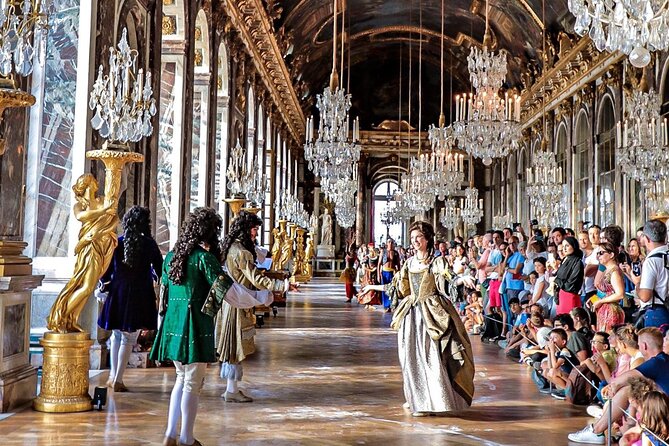 Paris Versailles King Palace with Official Tour Guide - Getting there without private transportation