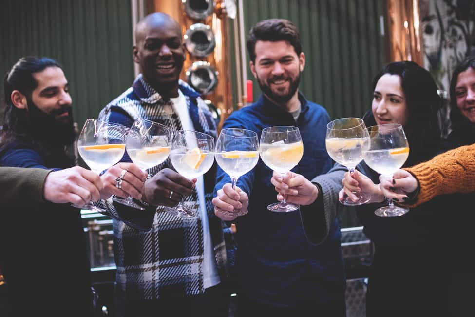Paris Visit and gin tasting in English - The tasting: house gin and a homemade cocktail