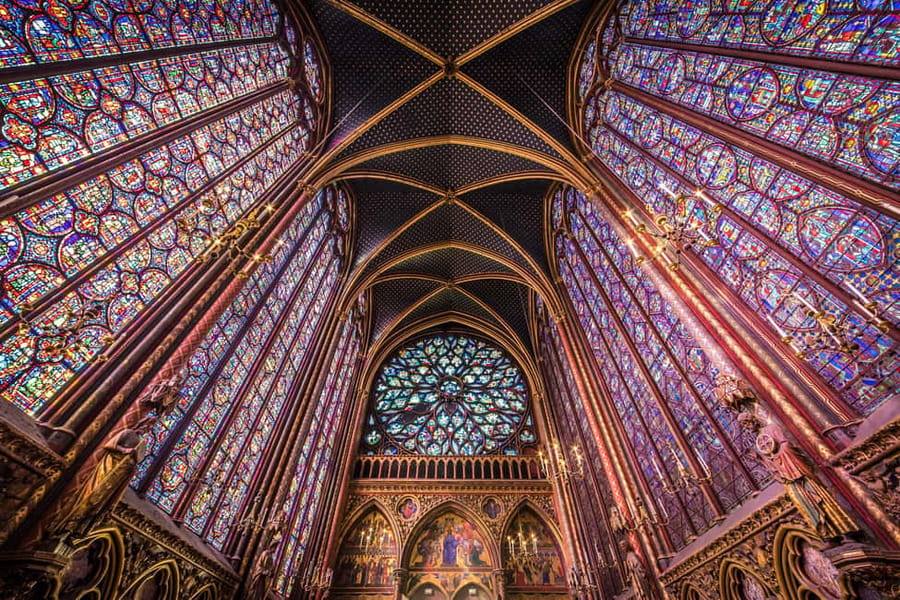 Paris: Walking Tour with Notre Dame or Ste-Chapelle Access - Place Dauphine and Shakespeare and Company: Small Stops That Change the Feel