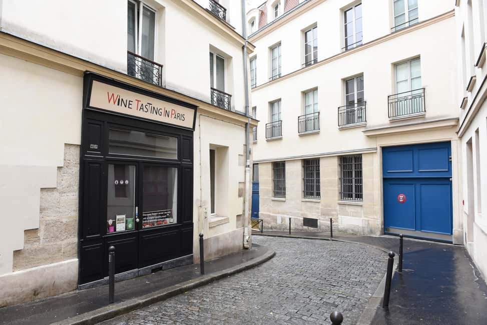 Paris: Wine and Cheese Pairing - Why the 12-person limit matters