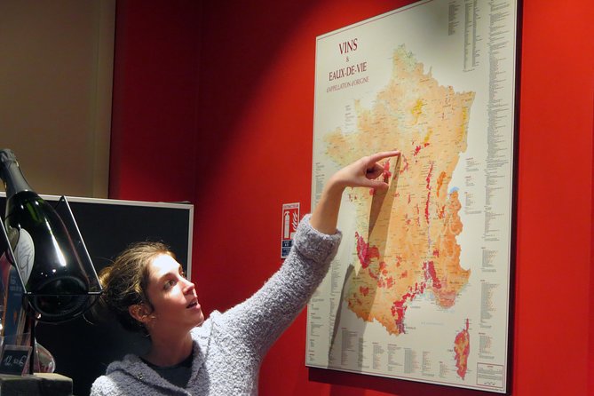 Paris Wine and Cheese Tastings Class near Le Marais - The boutique setting and its limits