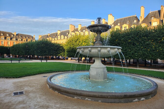 Paris Without People - Sunrise Bike Tour & Breakfast - Marais Side Streets and Place des Vosges: Old Paris Before the Day Starts