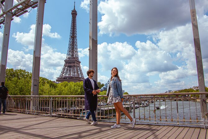 Paris: Your Own Private Photoshoot at the Eiffel Tower - Which Photographers People Keep Praising (and Why That Matters)