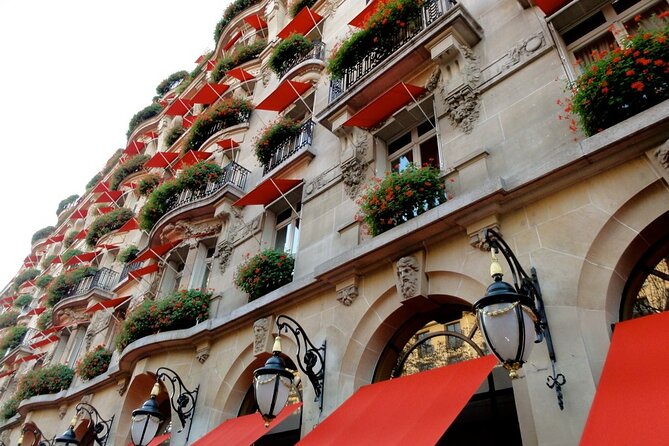 Parisian Love Affair: Elegant Romance Private Tour in Paris - Bridges, river views, and the best photo stops