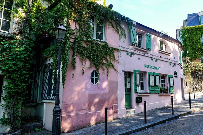 Parisian Love Affair: Elegant Romance Private Tour in Paris - Place de Valois, Palais Royal, and the city behind the façades