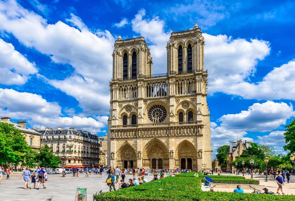 Paris:Notre-Dame Cathedral Interior and Exterior Guided Tour - Finding the Meeting Point Without Losing Your Mind