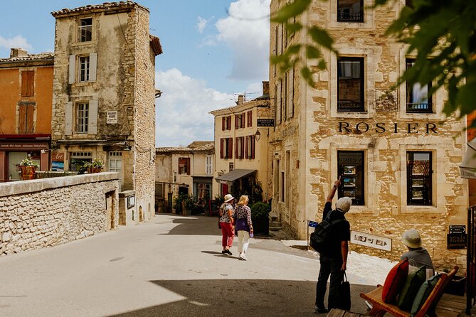 Pearls of Luberon : Gordes, Rousillon & Sénanque Abbey - Sénanque Abbey and the lavender setting