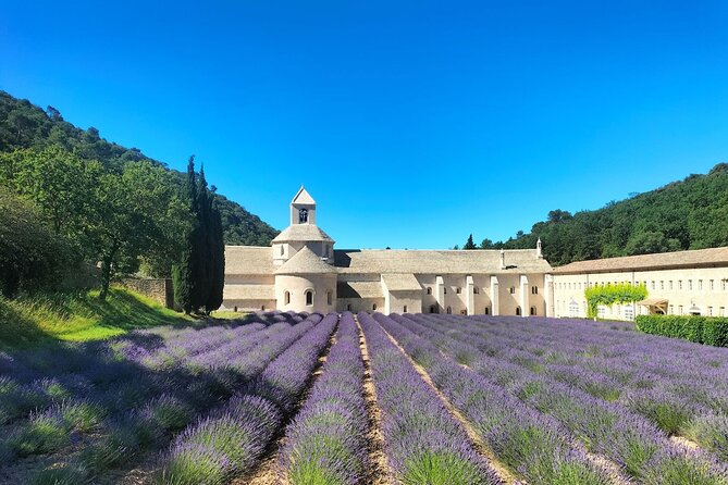 Pearls of Luberon : Gordes, Rousillon & Sénanque Abbey - A private guide, with Tom and Diana named