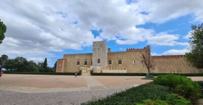 Perpignan : 1h private tour for small group - Starting points around central Perpignan