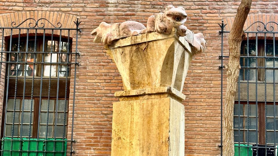 Perpignan : 2h private tour for small group - The first 30-minute walk through Perpignan