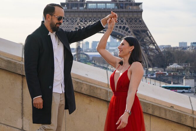 Photo Session in Paris - Photographer at the Eiffel Tower - Meeting at Musée de la Marine: Where You’ll Actually Find the Shoot