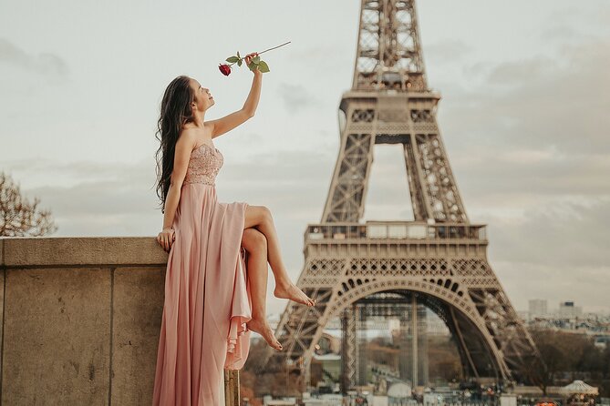 Photographer in Paris - Lukas Nguyen Anh - Who will get the most from this photo session?