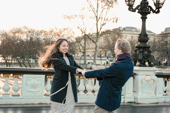 Photoshoot in Paris - Eiffel Tower - Photo Delivery Timing: Proofs Fast, Edits After You Choose