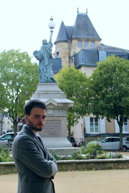 Poitiers : Napoleon III's Walking Tour - Who should book this walk?