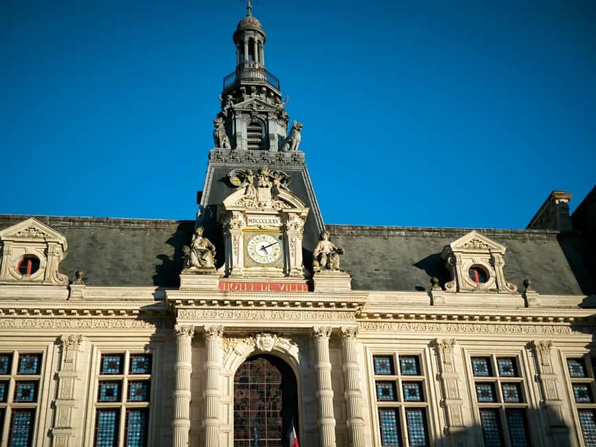 Poitiers : Napoleon III's Walking Tour - Following Poitiers through its buildings