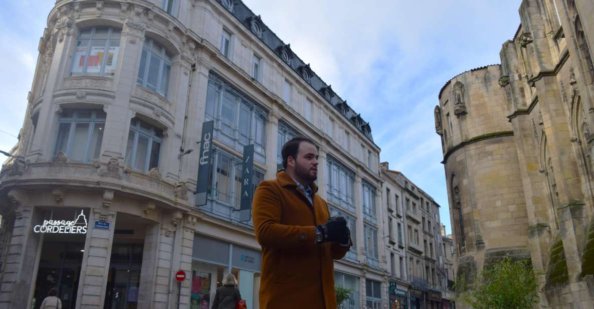 Poitiers : Napoleon III's Walking Tour - Starting at Blossac Park and the 18th century