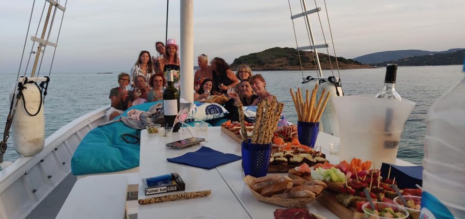 Porto-Vecchio: dinner aperitif at the sunset at sea - Who should book this Porto-Vecchio sunset boat aperitif