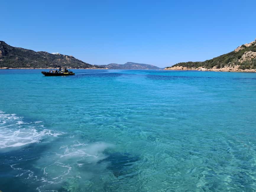 Porto-Vecchio: Lavezzi Archipelago & Cerbicales Island Tour - Cruising the southern coast back toward Porto-Vecchio