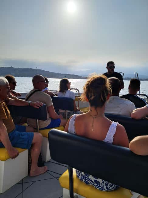 Porto-Vecchio : Sunset Cruise & Apéritif - The guide experience: French, friendly, but don’t expect a full lecture