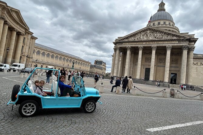 Private 1 - hour Tour: Eiffel Tower,Champs-Elysées Arc DE Triomphe - Place de la Concorde and the Great Paris Axis
