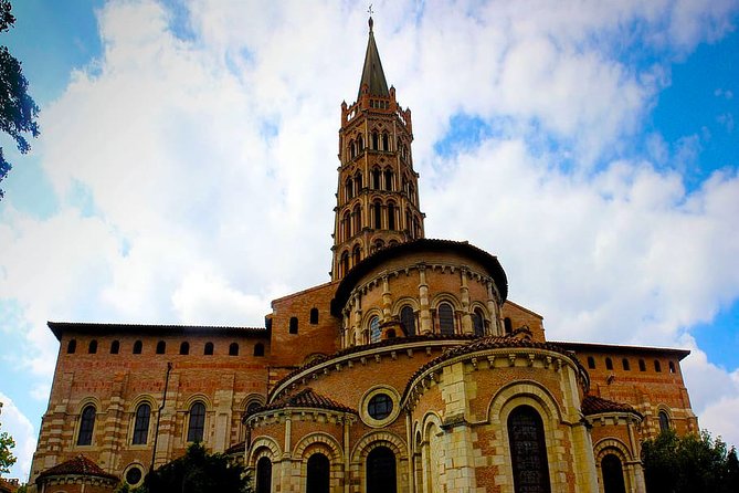 Private 3-hour Walking Tour of Toulouse with Official Tour Guide - Place de la Trinité and a central Toulouse pause