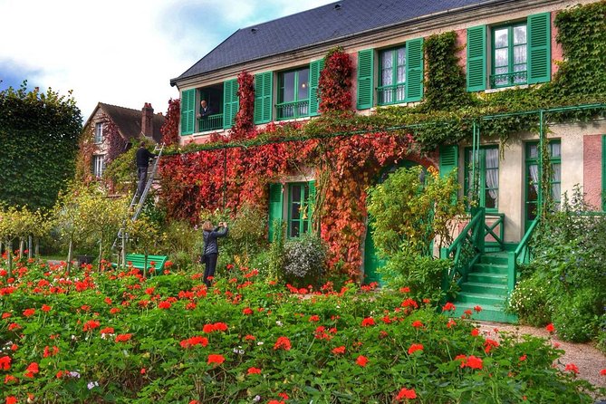 Private 5-hour Round Transfer to Giverny, Claude Monet museum from Paris - Entering Monet’s house and seeing his private world