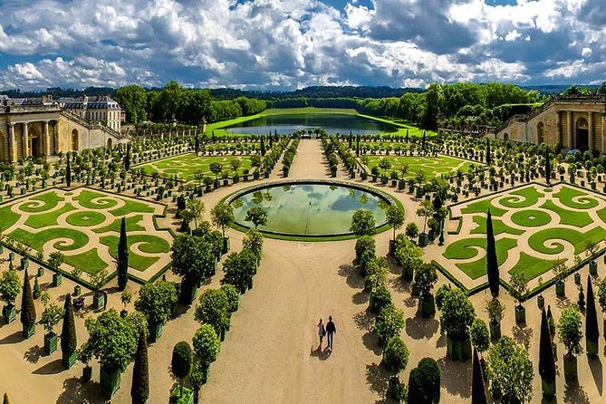 Private 5-hour round transfer to Versailles from Paris. Best offer! - A private ride from Paris to Versailles