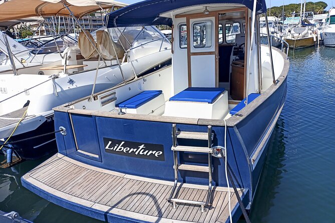 Private Boat Tour Cannes Lerins Islands - Saint-Honorat: an island stop with a real change of mood